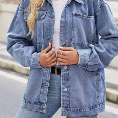 Women's Oversized Denim Jacket - Light Wash